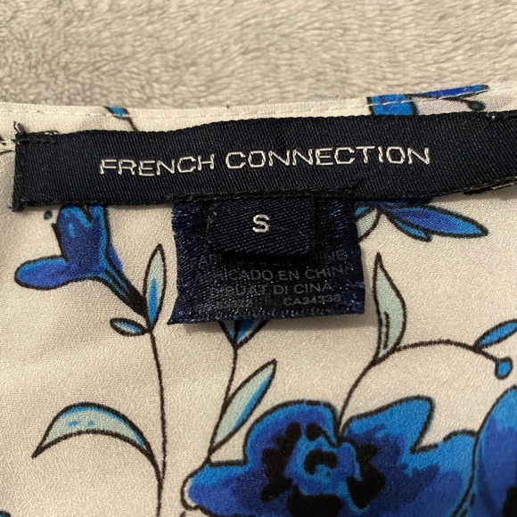 💙French Connection Top💙 - Picture 3 of 5